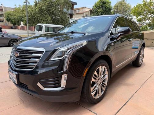 Stellar Black Metallic 2017 Cadillac XT5 Premium Luxury