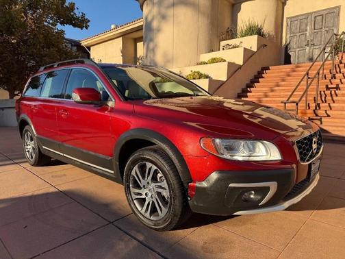 2015 Volvo XC70 T5 Premier Plus
