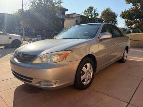2002 Toyota Camry LE