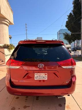 2013 Toyota Sienna XLE