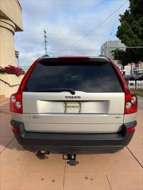 2005 Volvo XC90 2.5T