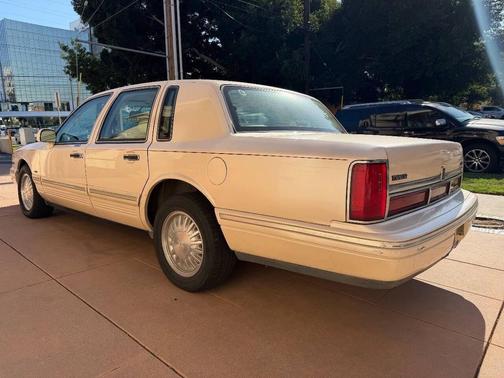 1995 Lincoln Town Car Cartier