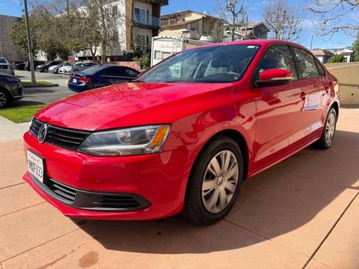 2014 Volkswagen Jetta Auto SE