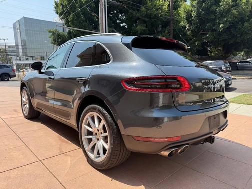 2018 Porsche Macan S