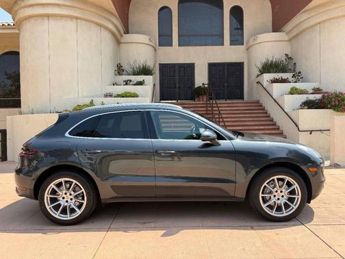 2018 Porsche Macan S