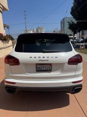 White 2016 Porsche Cayenne Cayenne