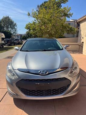 Pewter Gray Metallic 2015 Hyundai SONATA Hybrid Limited