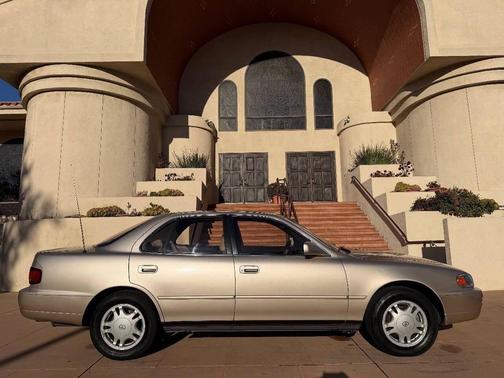 1995 Toyota Camry LE V6