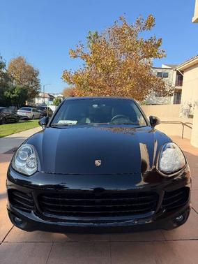 2018 Porsche Cayenne Platinum Edition