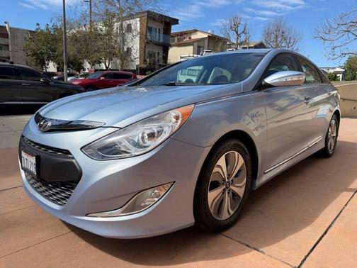 2015 Hyundai SONATA Hybrid Limited