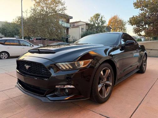 2015 Ford Mustang V6