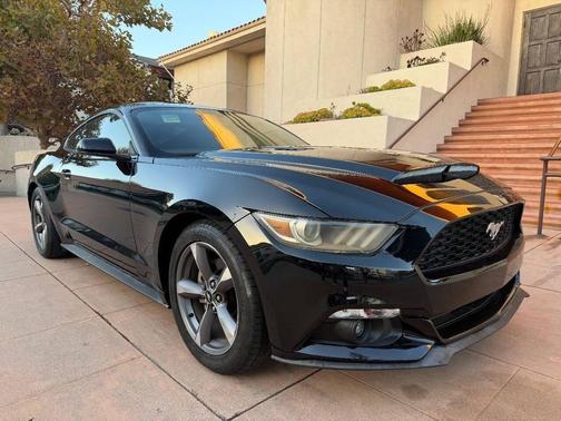 2015 Ford Mustang V6