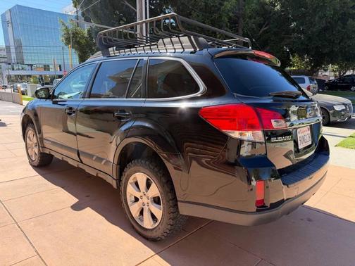 2011 Subaru Outback 3.6 R Limited