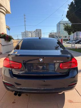 2017 BMW 330e iPerformance