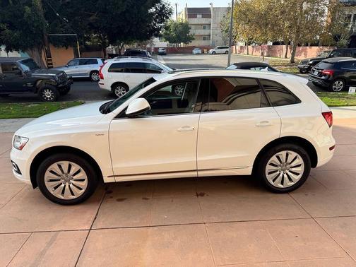 2013 Audi Q5 hybrid 2.0T Prestige