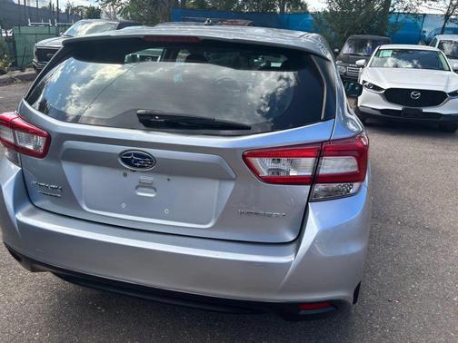 2019 Subaru Impreza 2.0i
