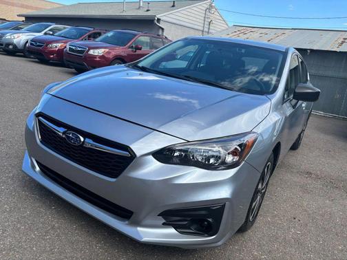 2019 Subaru Impreza 2.0i