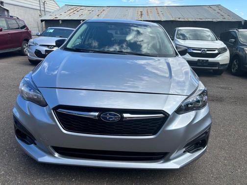 2019 Subaru Impreza 2.0i