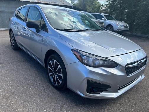 2019 Subaru Impreza 2.0i
