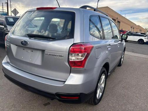 2015 Subaru Forester 2.5i