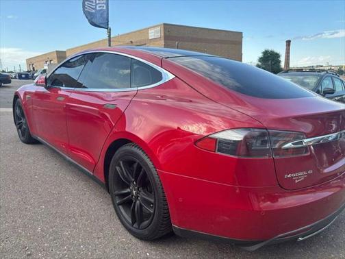 2016 Tesla Model S 90D