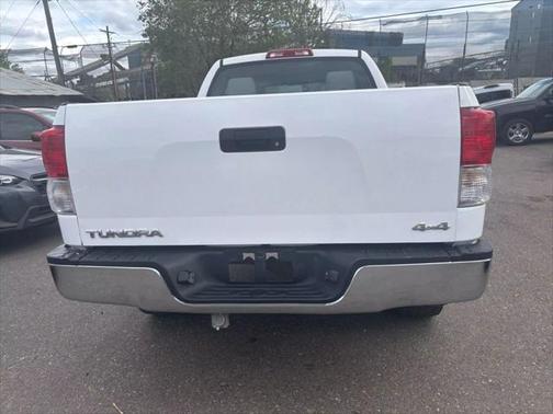 2011 Toyota Tundra Grade