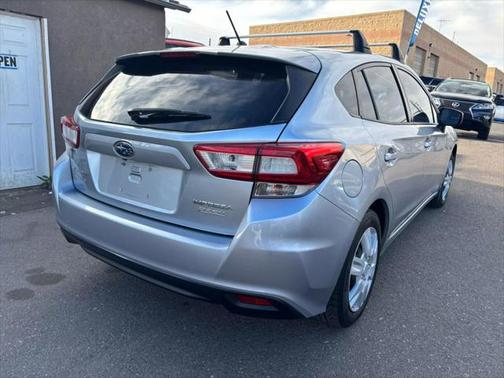 2017 Subaru Impreza 2.0i
