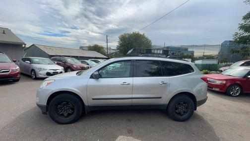 2011 Chevrolet Traverse LS