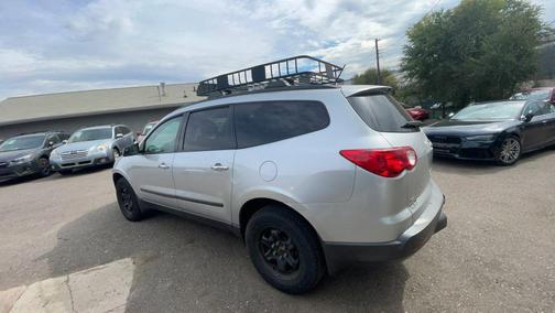 2011 Chevrolet Traverse LS