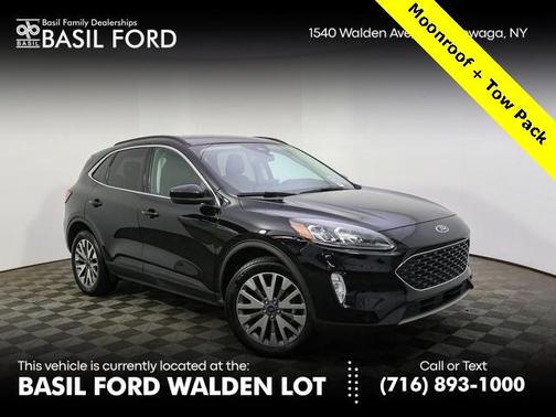2022 Ford Escape Titanium