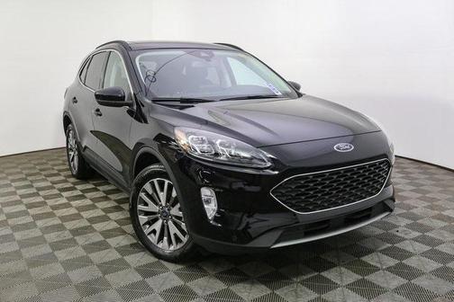 2022 Ford Escape Titanium