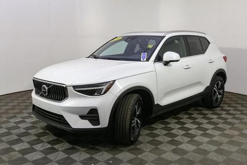 2024 Volvo XC40 B5 Core