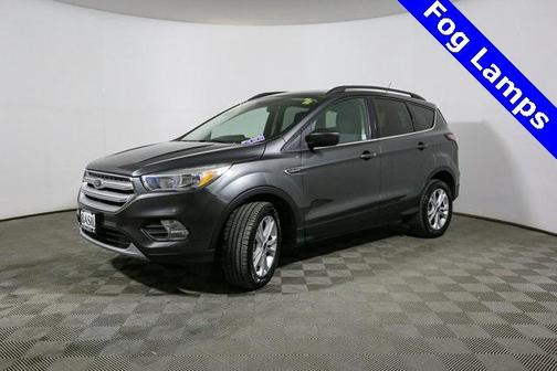 Photo 4 of 28 of 2018 Ford Escape SE