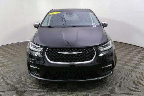 2022 Chrysler Pacifica Hybrid Limited