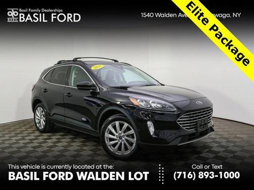 2022 Ford Escape Titanium
