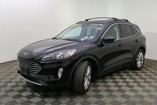 2022 Ford Escape Titanium