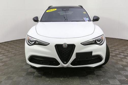 2022 Alfa Romeo Stelvio Veloce