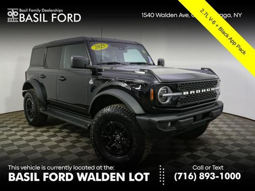 SHADOW BLACK 2025 Ford Bronco OUTER BANKS
