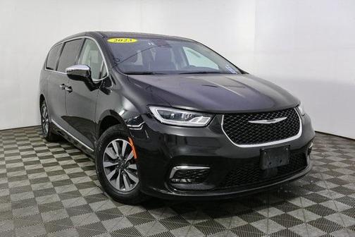 2023 Chrysler Pacifica Hybrid Limited