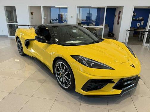2026 Chevrolet Corvette Stingray w/2LT