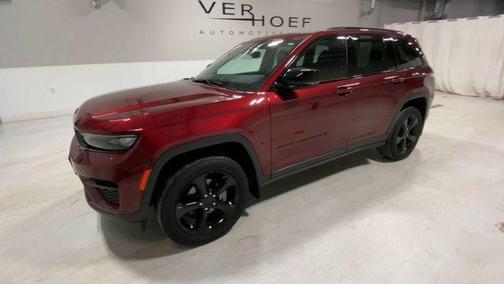 2023 Jeep Grand Cherokee Altitude