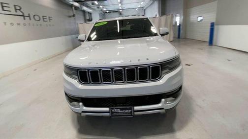 2022 Jeep Wagoneer Series III