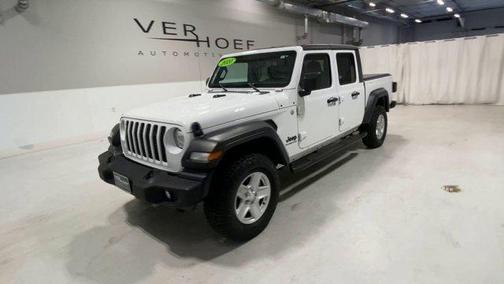2020 Jeep Gladiator Sport