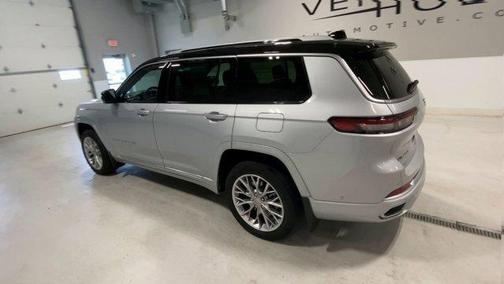 2022 Jeep Grand Cherokee L Summit