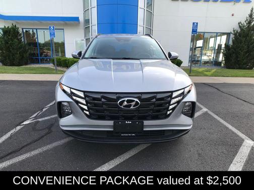 Shimmering Silver 2024 Hyundai TUCSON SEL