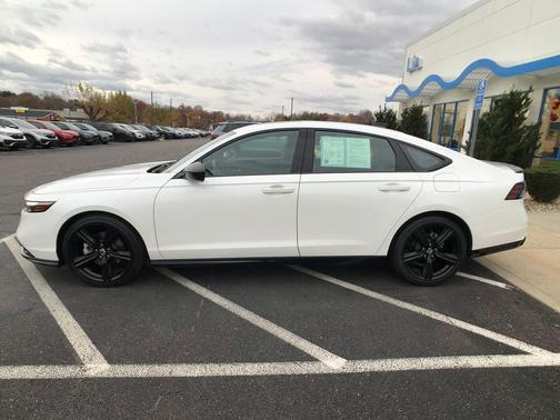 2025 Honda Accord Hybrid Base