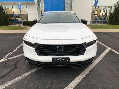 2025 Honda Accord Hybrid Base