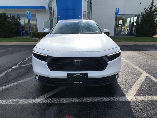 PLATINUM WHITE 2024 Honda Accord EX