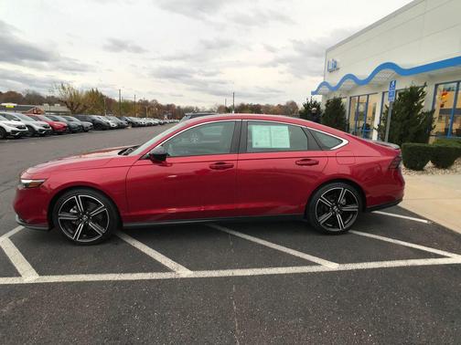 2023 Honda Accord Hybrid Base