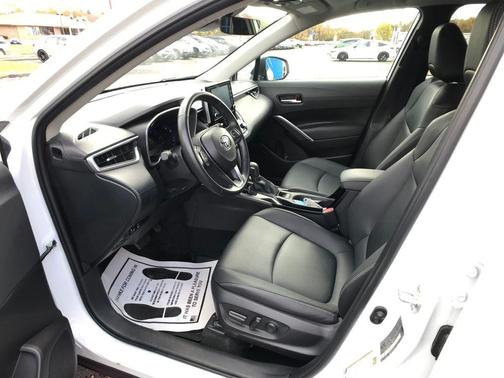 2022 Toyota Corolla Cross XLE